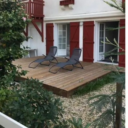 2 Avec Jardinet Privatif - 200m De La Pereire * Arcachon